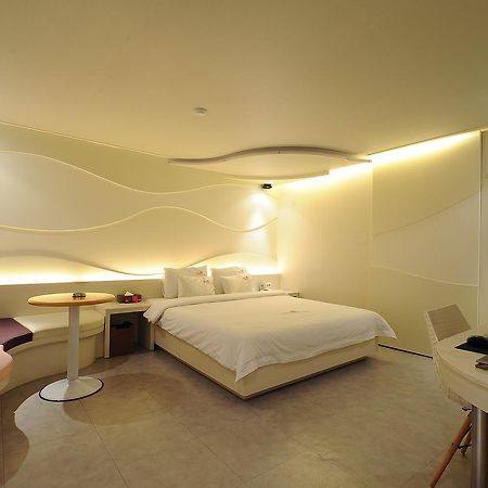 2 Heaven Hotel Пусан Екстериор снимка
