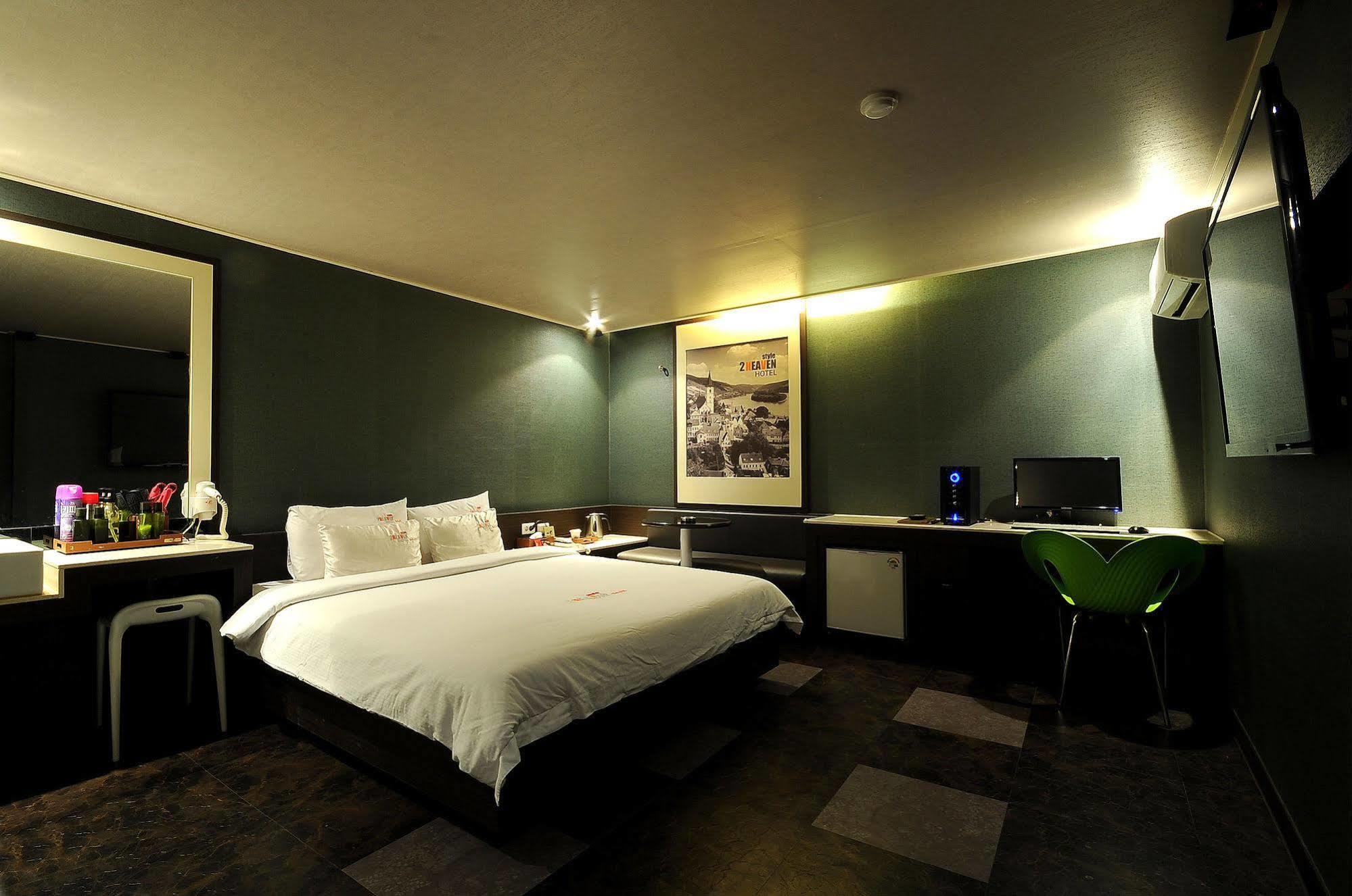 2 Heaven Hotel Пусан Екстериор снимка